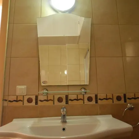 Maviev Hotel 3*